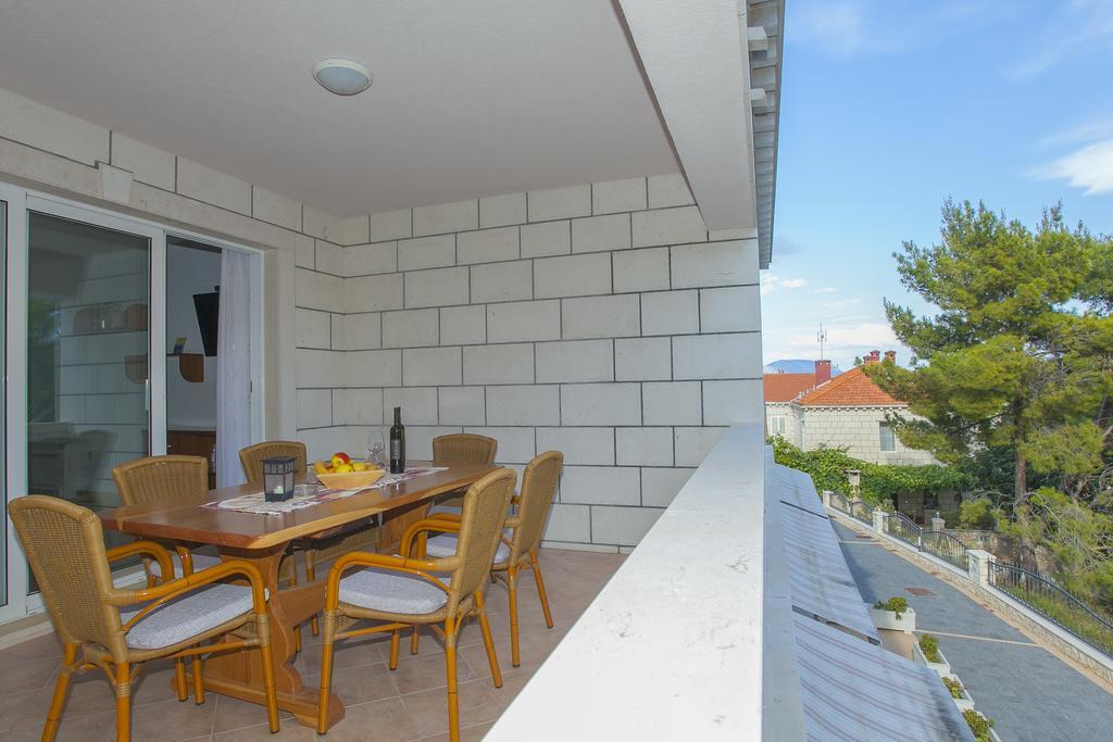 Apartments Villa Maris Lumbarda Room photo