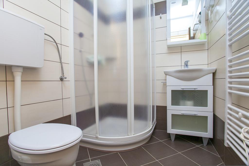 Apartments Villa Maris Lumbarda Room photo